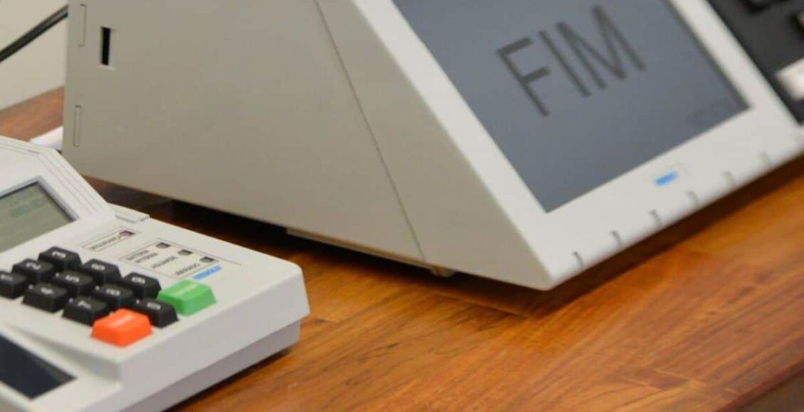 em quantos candidatos temos que votar em 2022