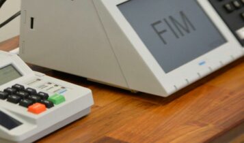 em quantos candidatos temos que votar em 2022