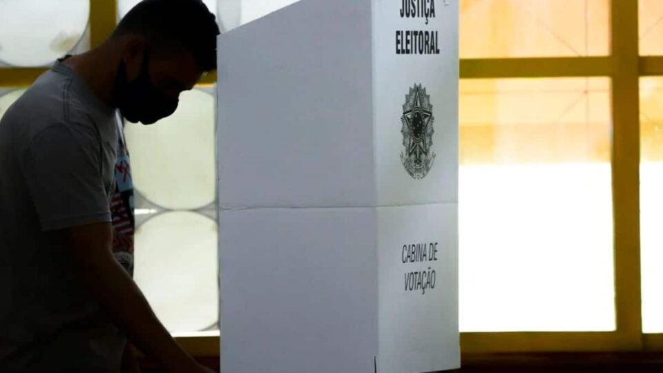 em quantos deputados eu posso votar
