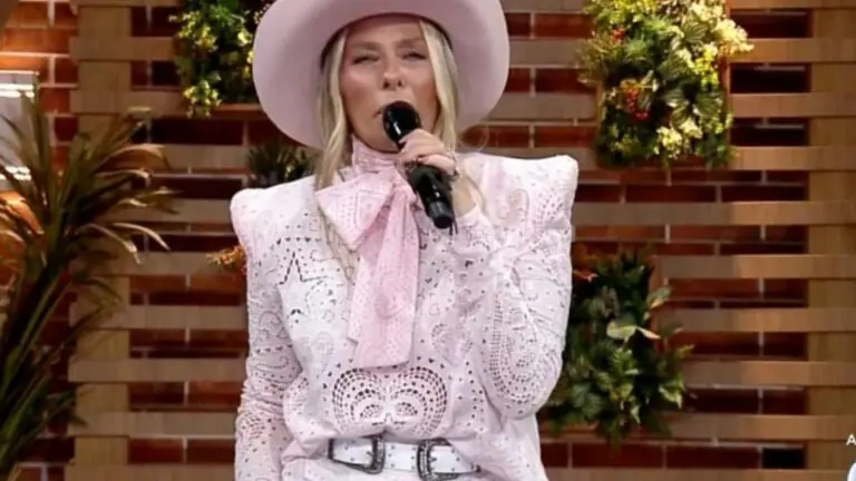 Ker escolhe e Tati é quem sobrou no resta um A Fazenda 2022