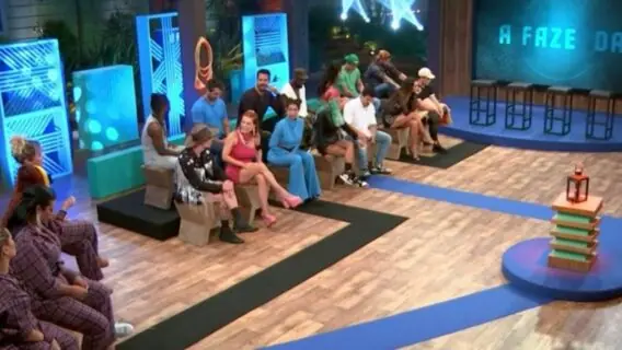 Quem está na roça a Fazenda 2022: Vini, Bia, Babi e Tati