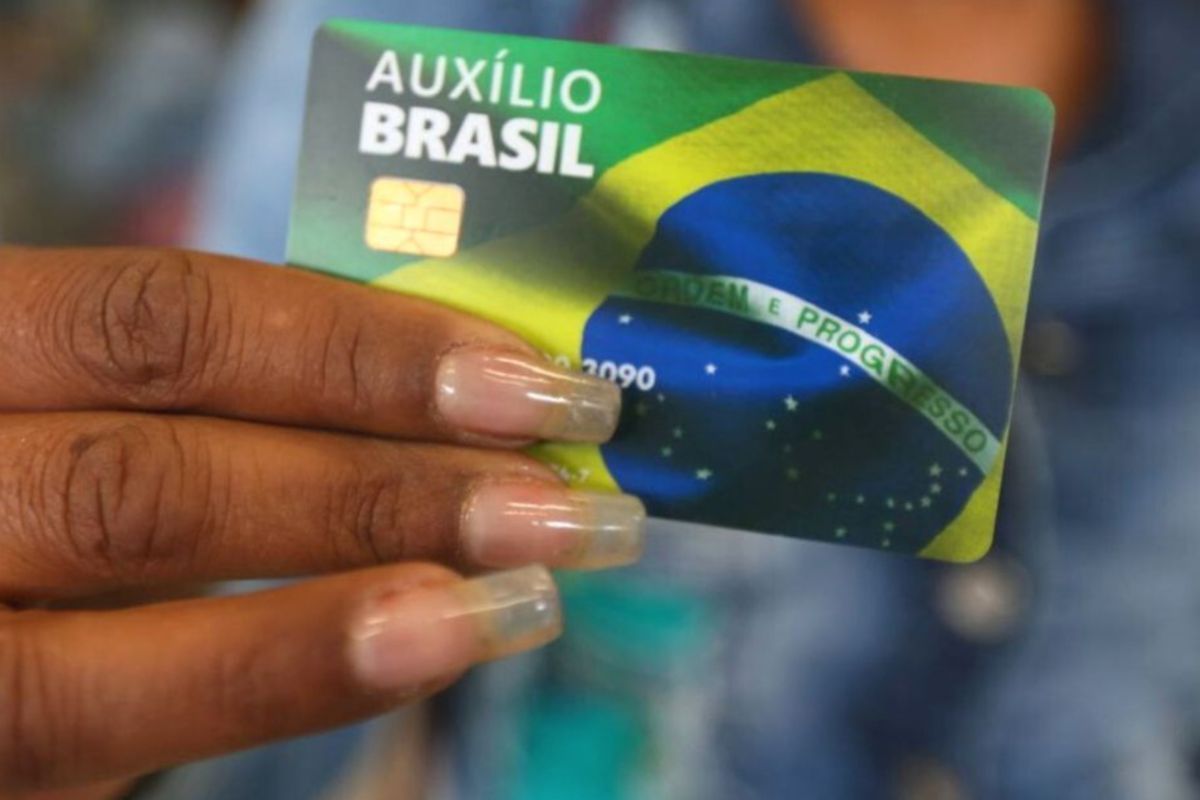 auxilio brasil bloqueado o que fazer