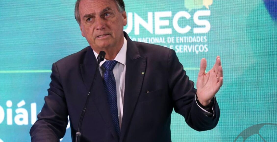 Bolsonaro é católico ou evangélico