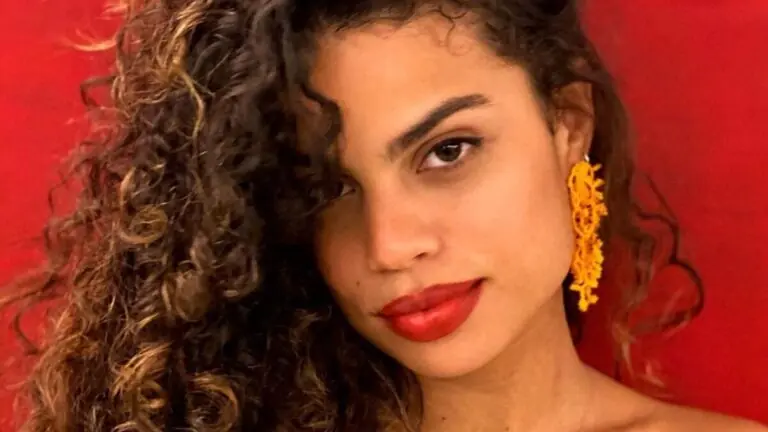 De família de estrelas, Clara Buarque vai estrear em Travessia