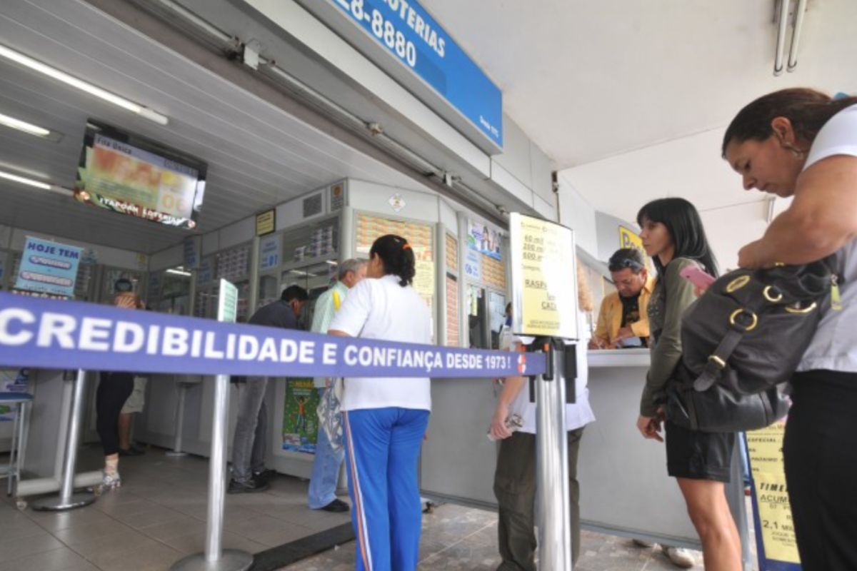 imagem mostra empréstimo do Auxílio Brasil