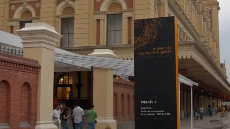 Museu da Língua Portuguesa SP: ingresso, horários e programação