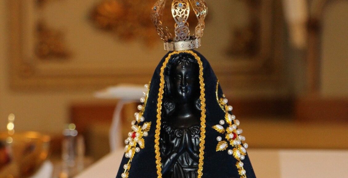 Milagres de Nossa Senhora Aparecida padroeira do brasil e igreja católica