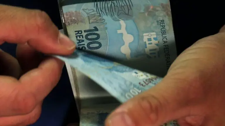 Quem tem nome sujo pode fazer empréstimo do Auxílio Brasil?