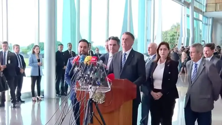 Veja pronunciamento do Bolsonaro na íntegra após derrota para Lula
