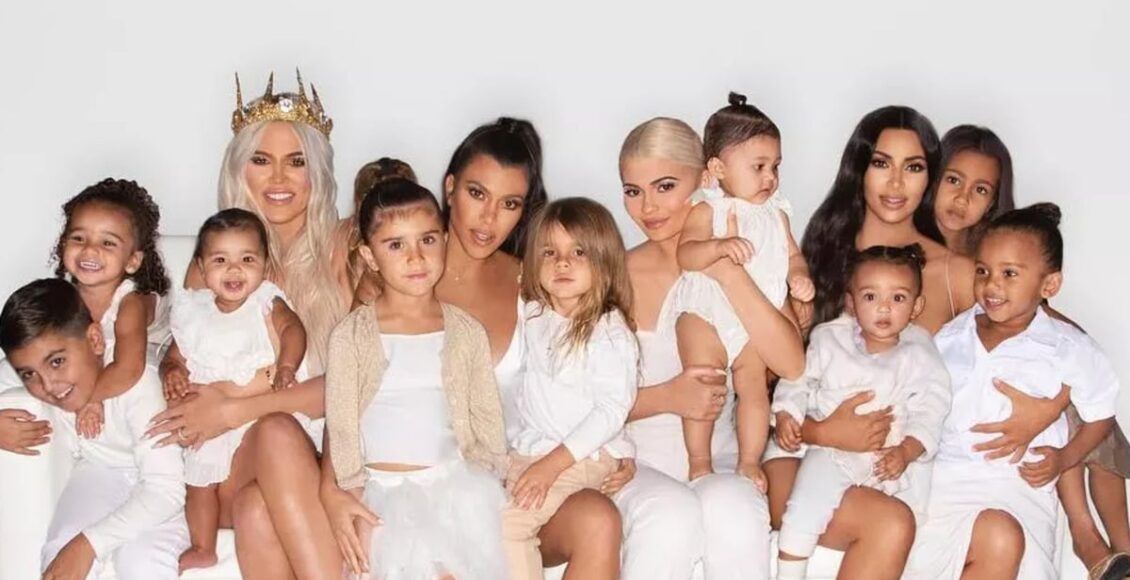 como estão os filhos das kardashians