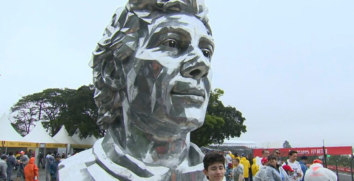 Estátua da Ayrton Senna em Interlagos