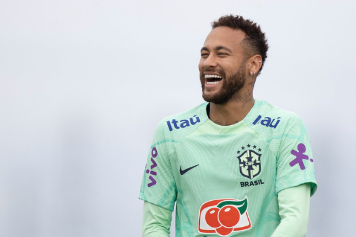 NEYMAR VAI JOGAR AMANHÃ!