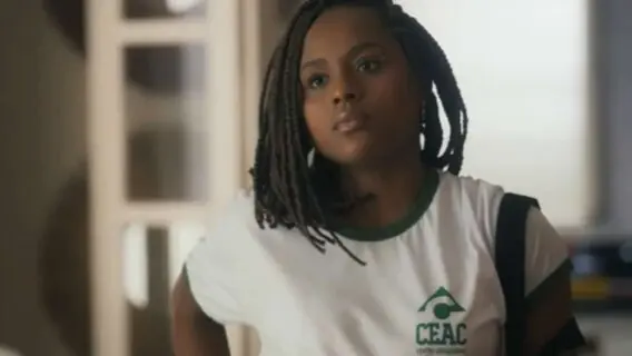 O que acontece com Isa na novela Travessia?