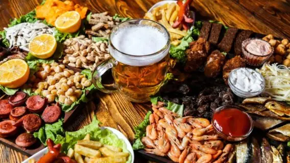 O que servir no jogo da Copa do Mundo? 10 ideias receitas de petiscos para assistir a seleção