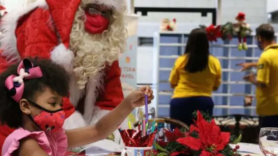 Papai Noel dos Correios 2022: veja como adotar uma cartinha de Natal