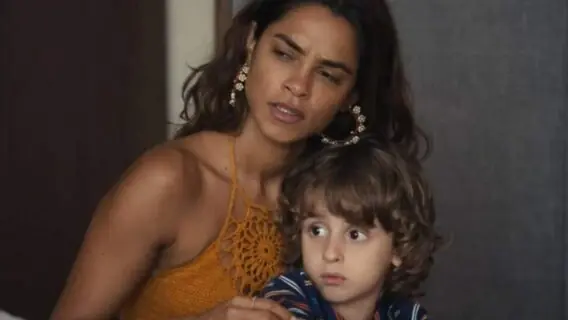 Brisa não é mãe de Tonho na novela Travessia?