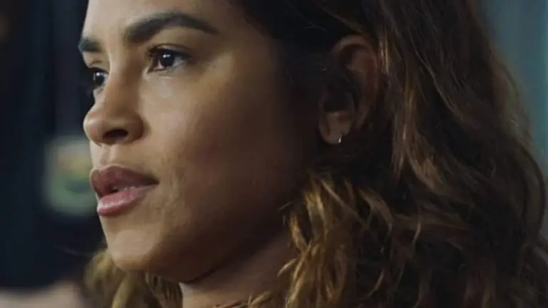 Resumo de Travessia hoje: Brisa descobre traição de Ari; como será cena