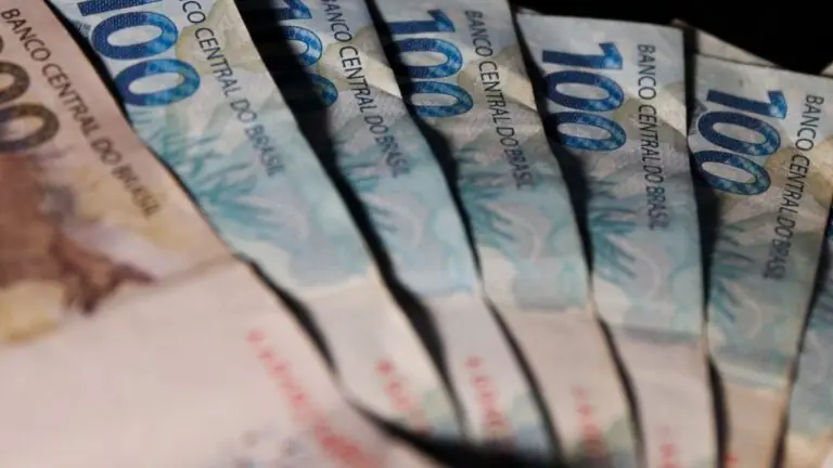 O salário mínimo 2023 vai aumentar? Veja a previsão