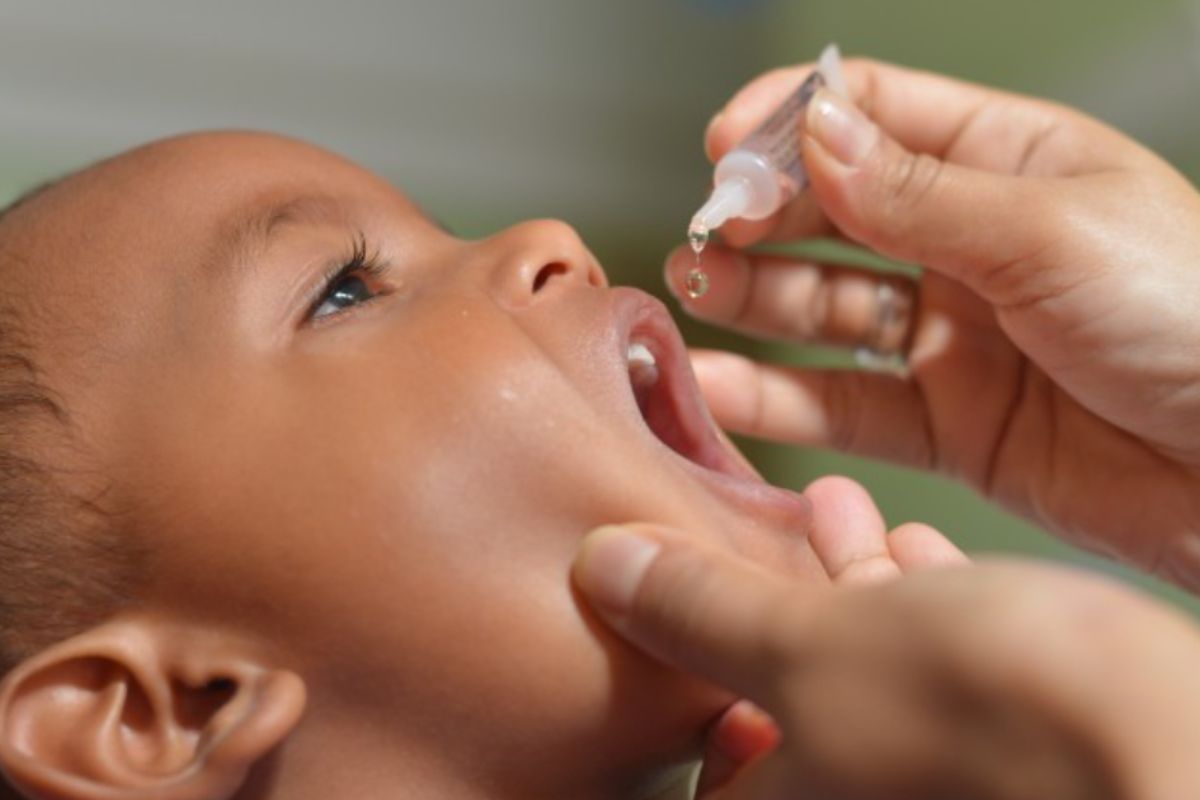 vacina da poliomielite