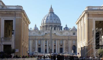 papa Bento XVI morre aos 95 anos