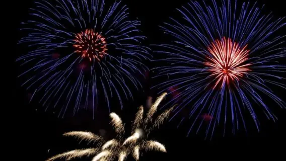 Ano Novo no Guarujá 2023 vai ter queima de fogos de 15 minutos; veja programação