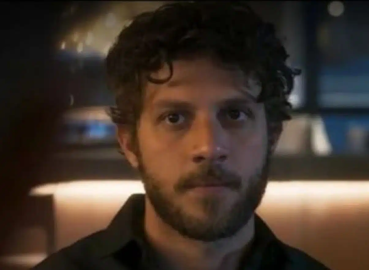 ari na novela travessia