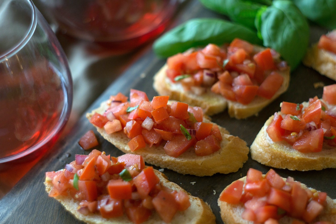 Bruschetta de tomate