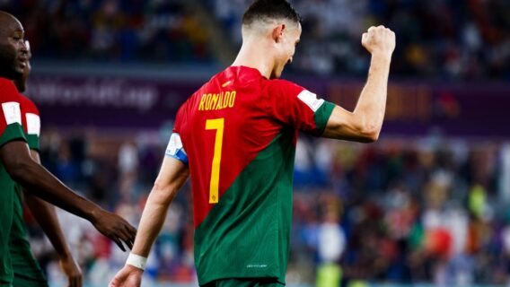 Por que Cristiano Ronaldo não vai jogar hoje? Craque começa no banco contra Marrocos