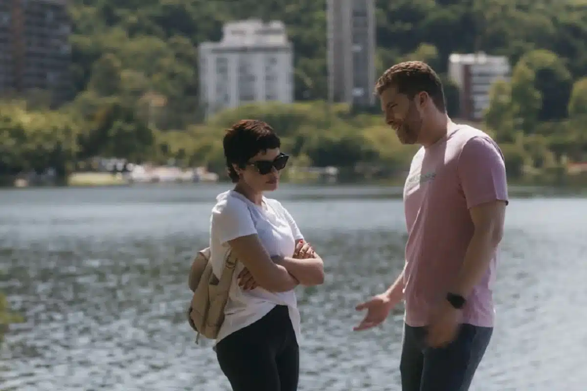 segredo de Caique em Travessia