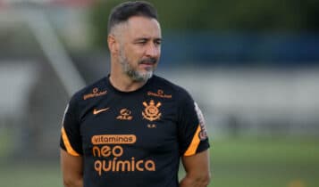 salário do Vitor Pereira