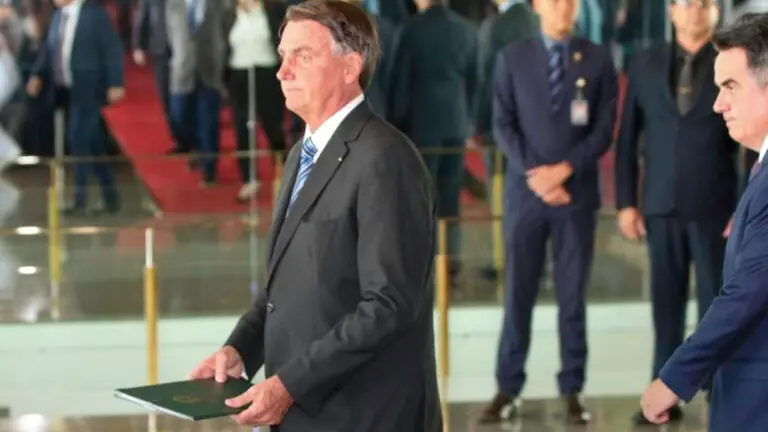 Com Michelle fora dos EUA, quando Bolsonaro volta para o Brasil?