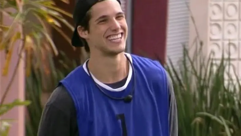 Qual a idade de Gabriel Fop do BBB 23?