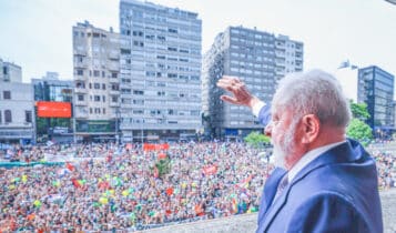 Golpe? O que Lula falou sobre o impeachment de Dilma Imagem mostra Presidente Lula durante cerimônia de outorga da distinção "Compromisso Ambiental" da Prefeitura de Montevidéu. Foto foi tirada no Uruguai, em 25 de janeiro de 2023