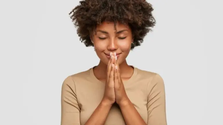 Oração para acalmar o coração nos momentos difíceis da vida