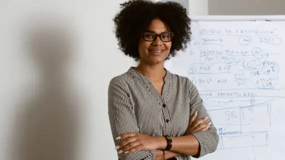 Piso salarial dos professores aumenta e vai a R$ 4,4 mil em 2023