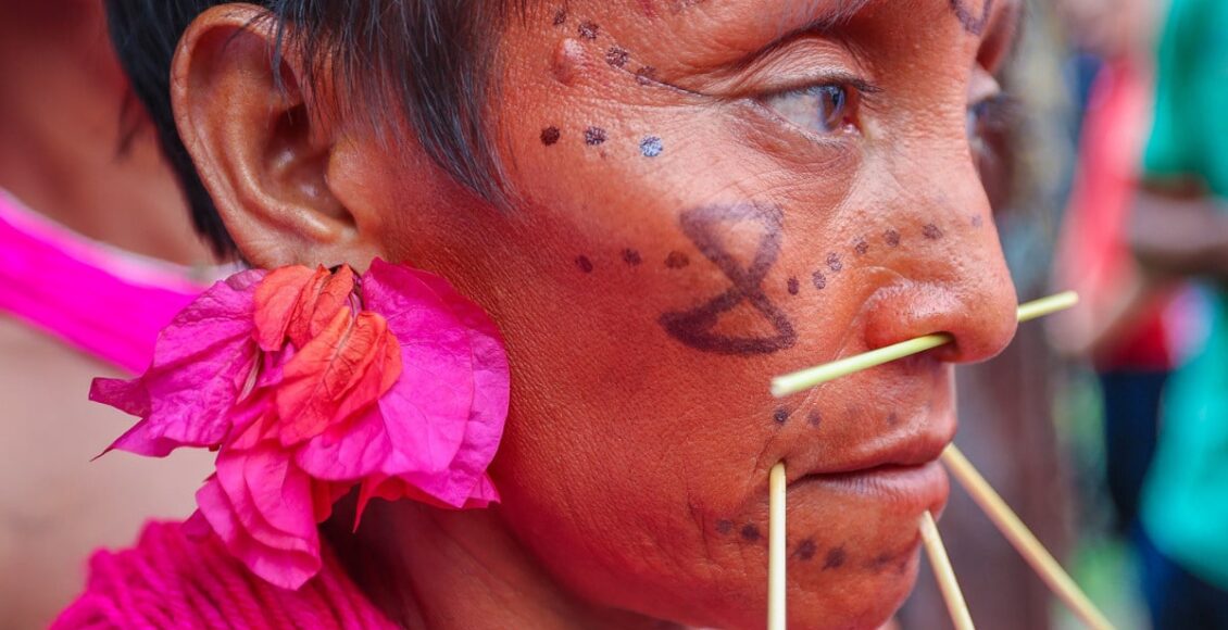 Imagem mostra indígenas Yanomami