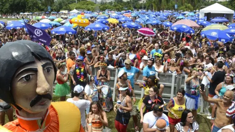 Como fica o feriado de Carnaval para as empresas em 2023? Veja o que diz a lei