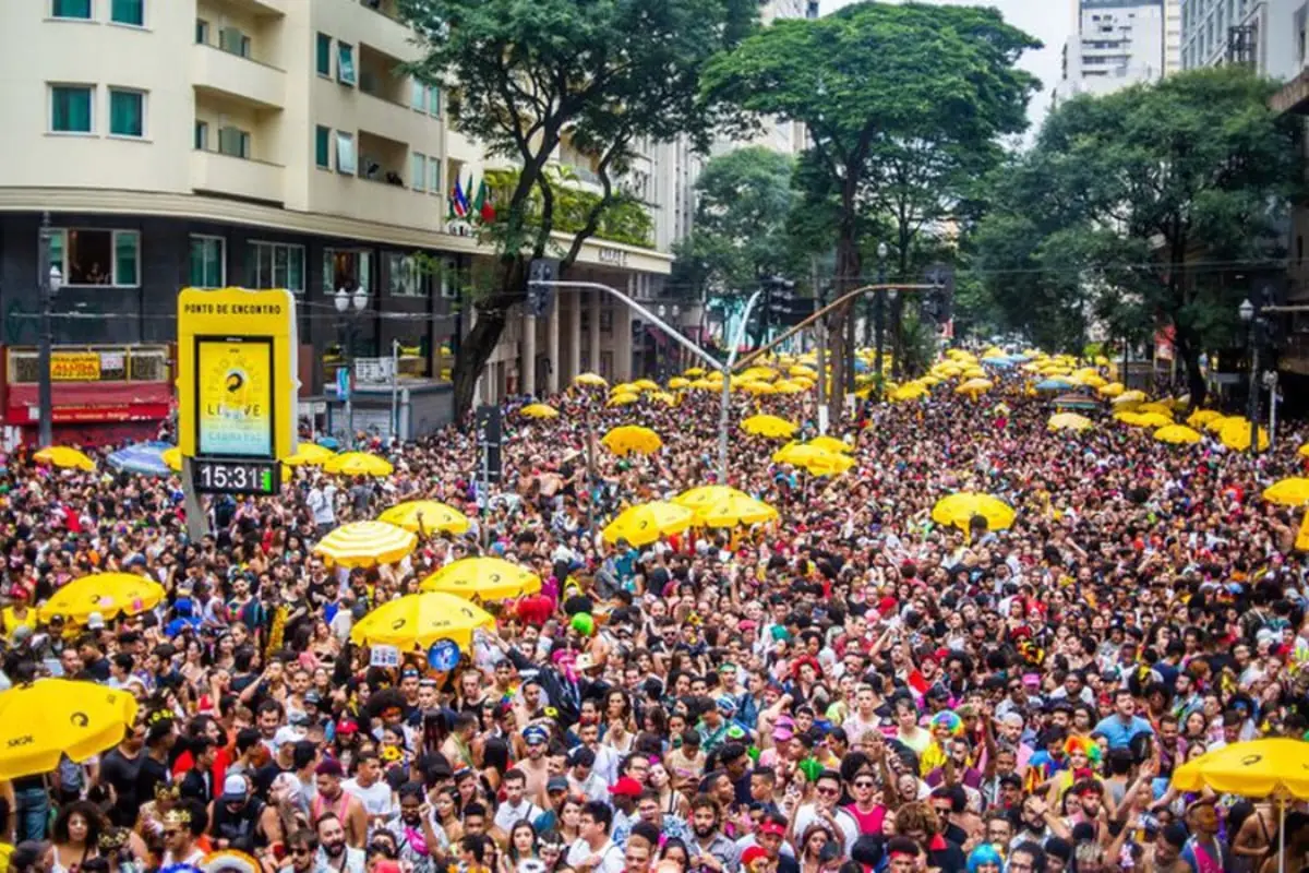 bloco de carnaval tem no Ibirapuera