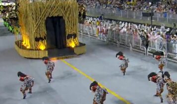 para assistir os desfiles de sp completo, como o da mocidade alegre na imagem