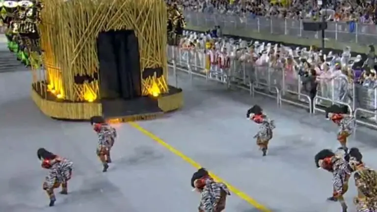 Como assistir os desfiles de SP completo do 1º e 2º dia de Carnaval