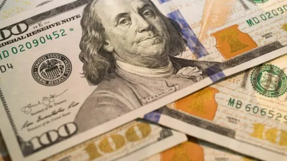 Efeito Lula? Entenda por que o dólar está em queda em 2023