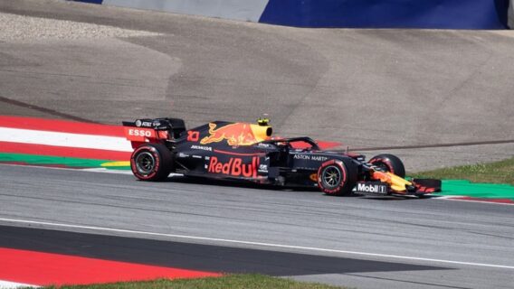 Que horas é o treino classificatório da F1 hoje, sábado, no GP da Arábia Saudita