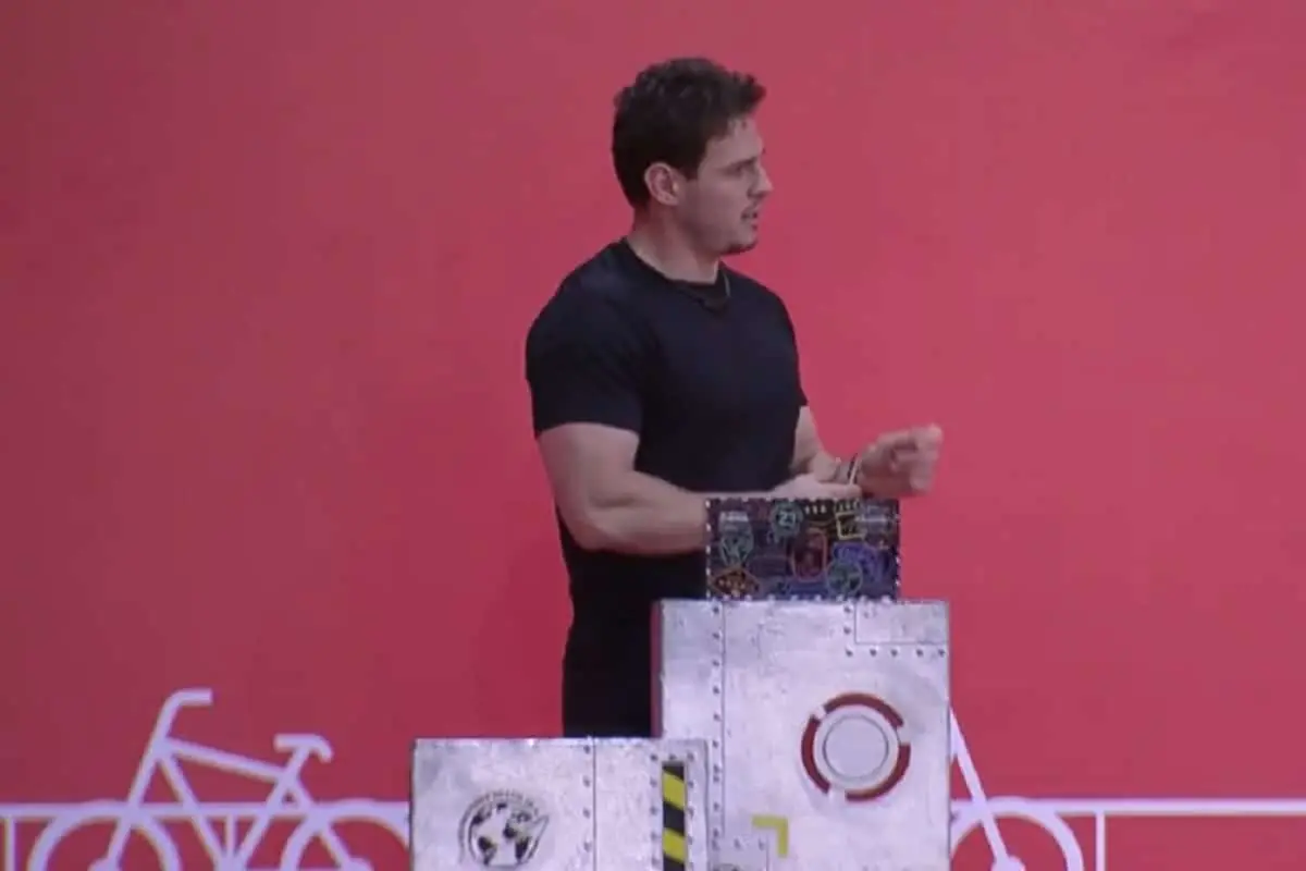 Gustavo durante escolha