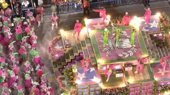 Que horas começa o desfile da Mangueira no Carnaval 2023 do Rio