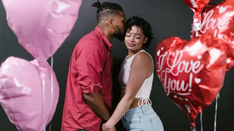 Frases Valentine’s Day 2023: o que mandar no Dia dos Namorados dos EUA?