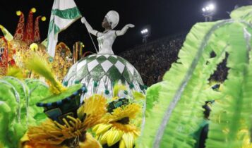 na imagem a escola Império serrano, que terá apuração de desfile na quarta-feira