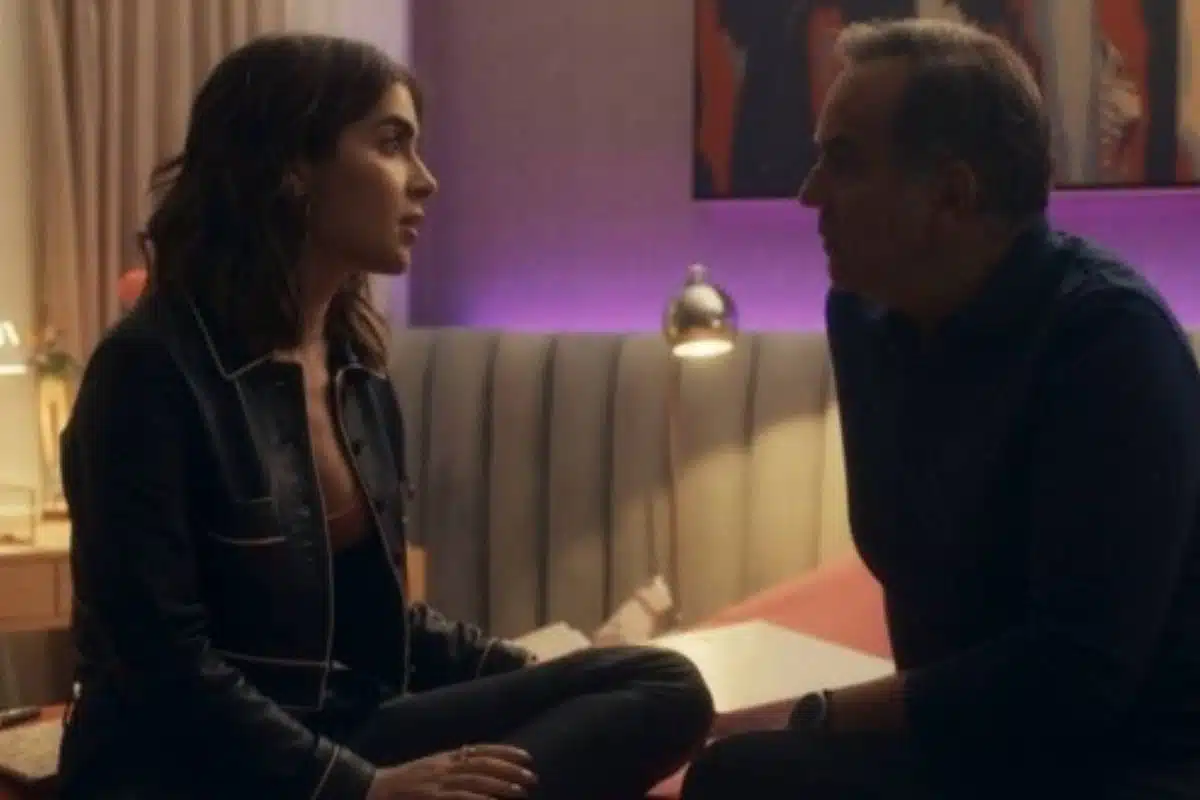 chiara e guerra na novela