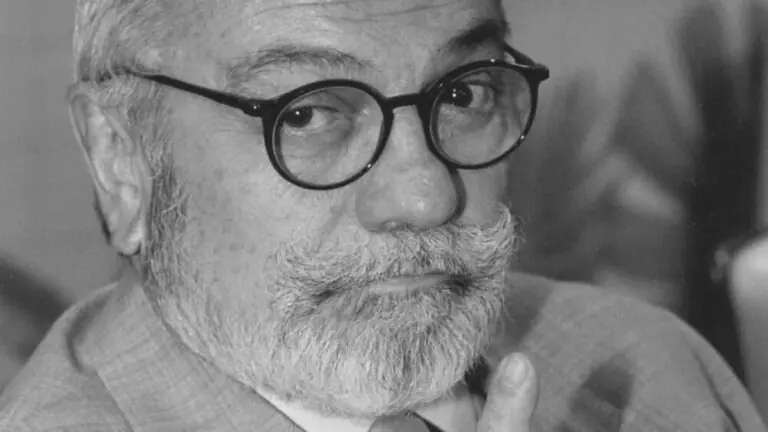 Ator Antonio Pedro morre aos 82 anos