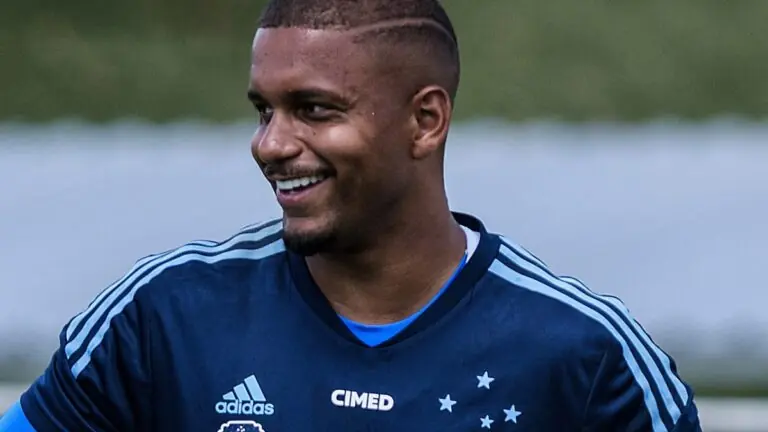 Jogo do Cruzeiro no Kléber Andrade: onde assistir com imagem (04/03)