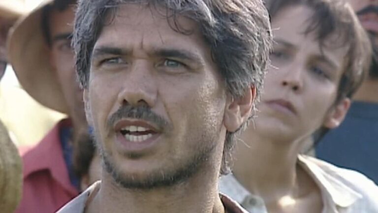 Qual o final de Regino em O Rei do Gado?